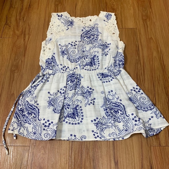 CAbi Veranda Lace Boho Paisley Tank Top - Picture 6 of 12